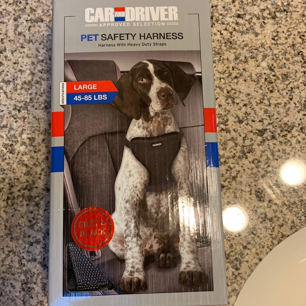 Car & Driver pet safety harness-never used.